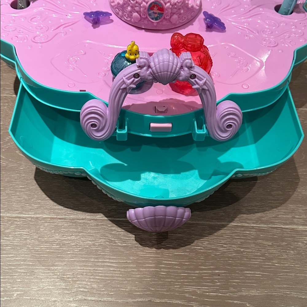Disney Ariel Vanity Set - Picture 3 of 6
